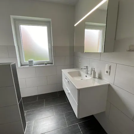 Ella Am Vakantiehuis *