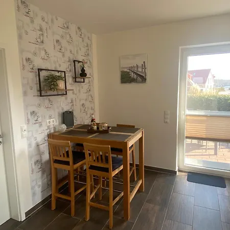 Ella Am Vakantiehuis *